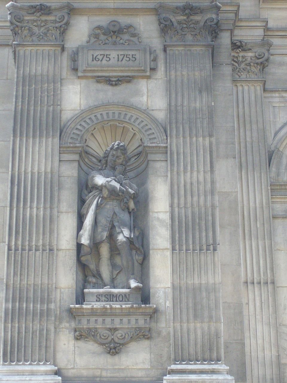Statue of Saint-Simon by Louis-Adolphe Eude, façade of the Hôtel de Ville, Paris